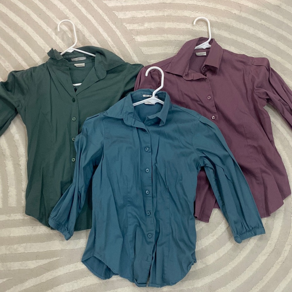 Van Heusen Bundle Of Button Down Shirts - image 1